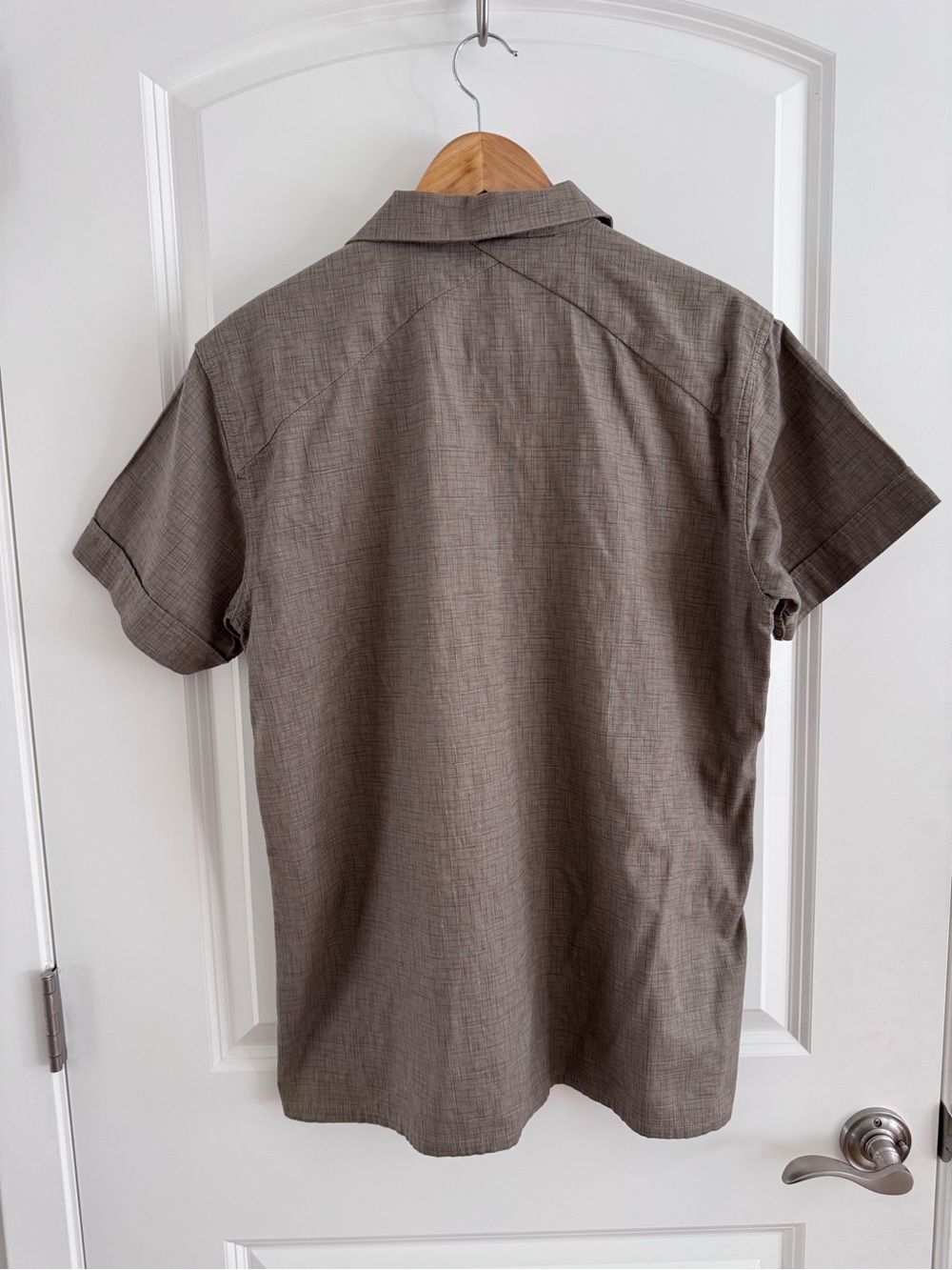 3sixteen Short-Sleeve Button-Down Textured Shirt in Taupe Brown - Picture 9 of 14